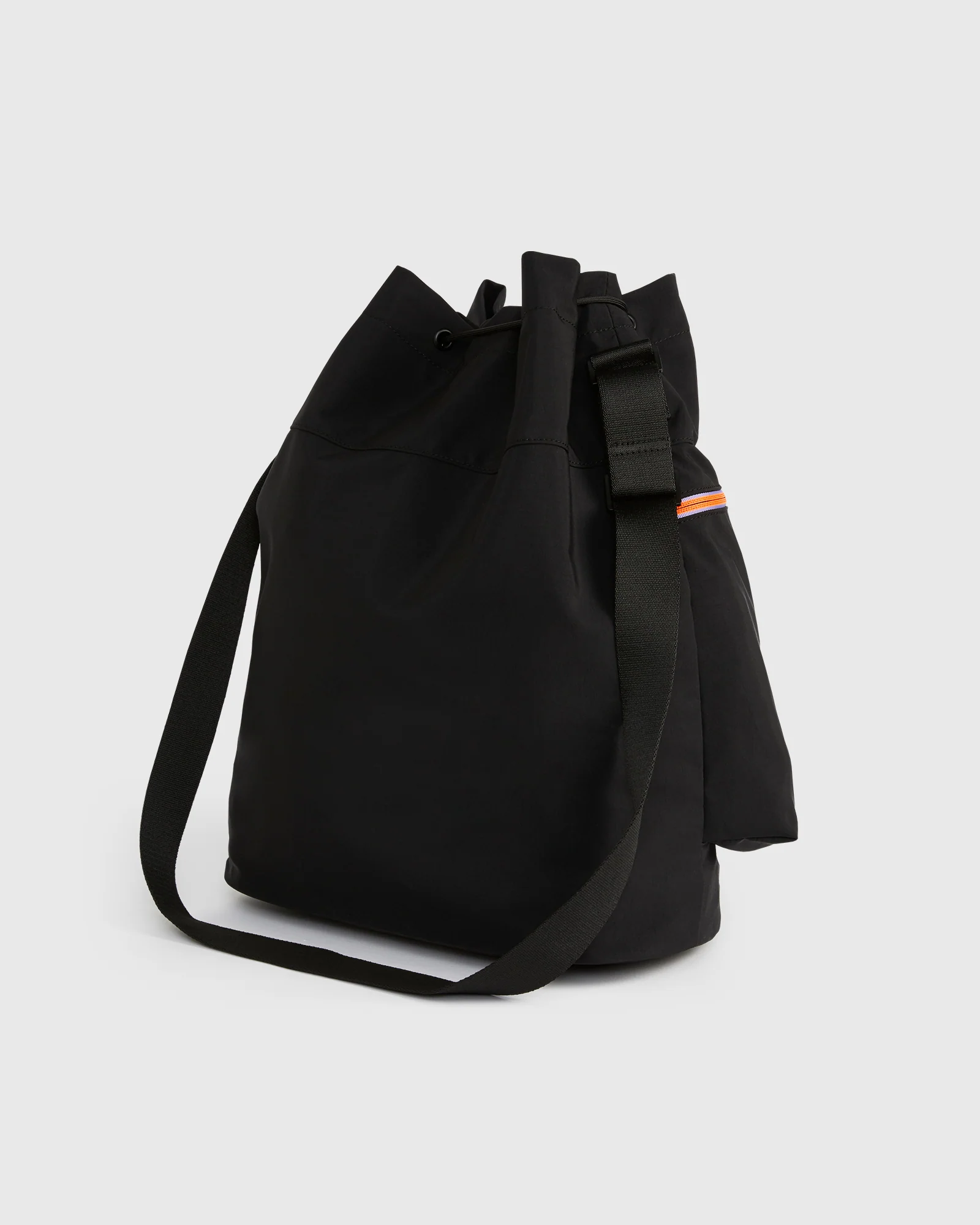 TREK. Bucket Bag - Image 5
