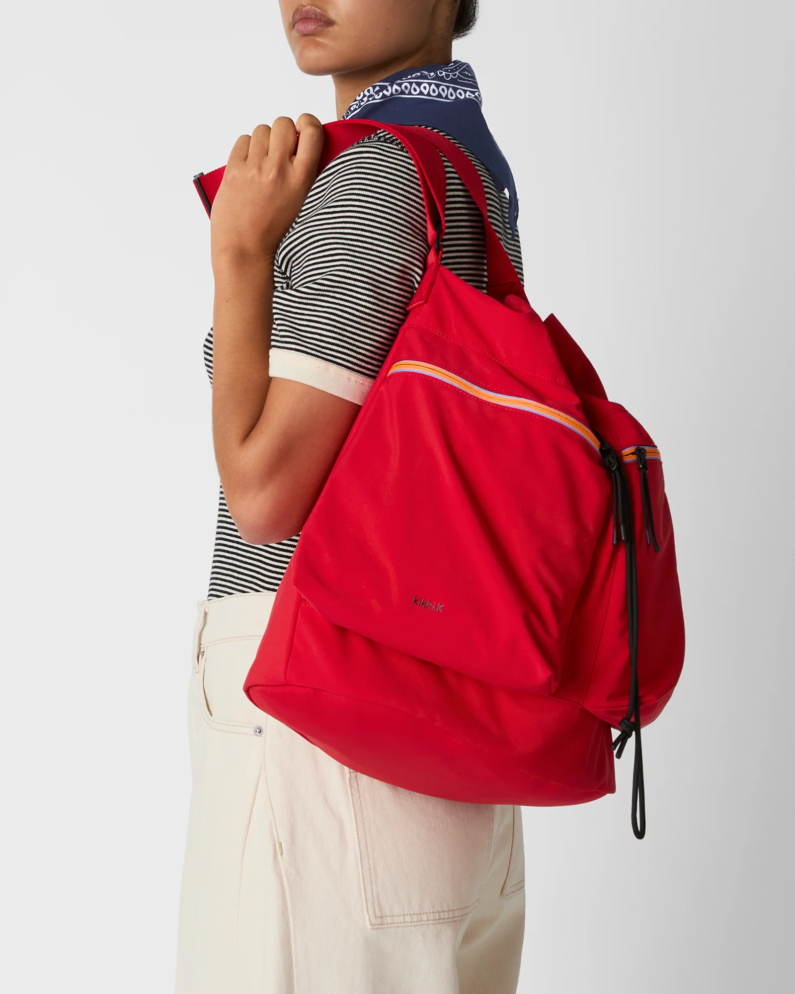 TREK. Bucket Bag - Image 2